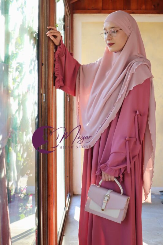 Abaya femme une pièce "Takwa" Rose poudré longue abaya femme robe moderne Tunisie